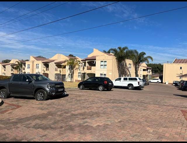 2 BEDROOM APARTMENT FOR SALE IN MEREDALE